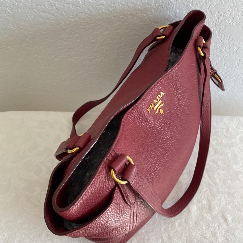 Prada red leather tote bag - Picture 9 of 12